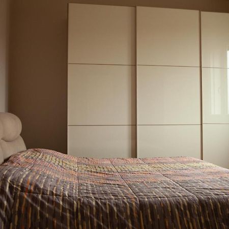 Marge Fiera Apartment โบโลญญา ภายนอก รูปภาพ